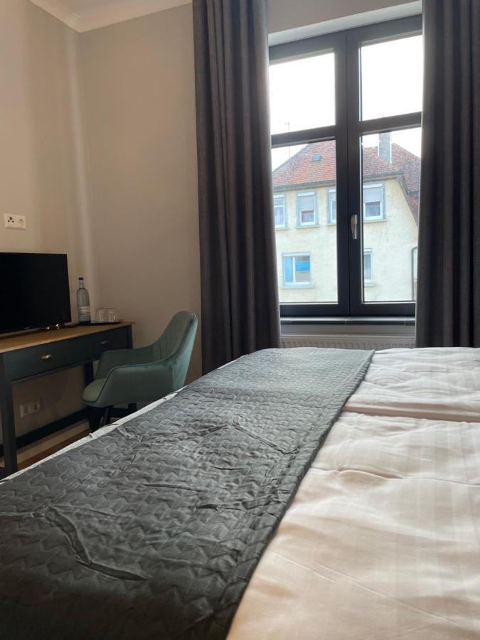 Bahnhof 1911 Hotel Wolpertswende Eksteriør billede